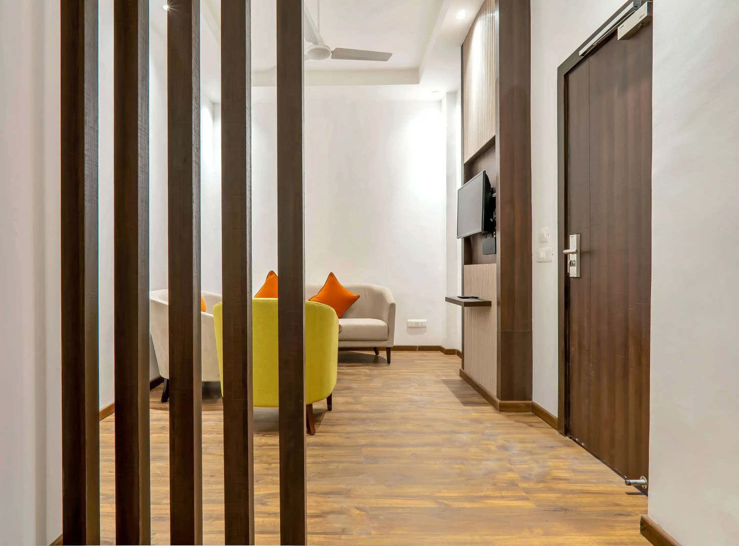 Hotel Le ROI Lake View koti