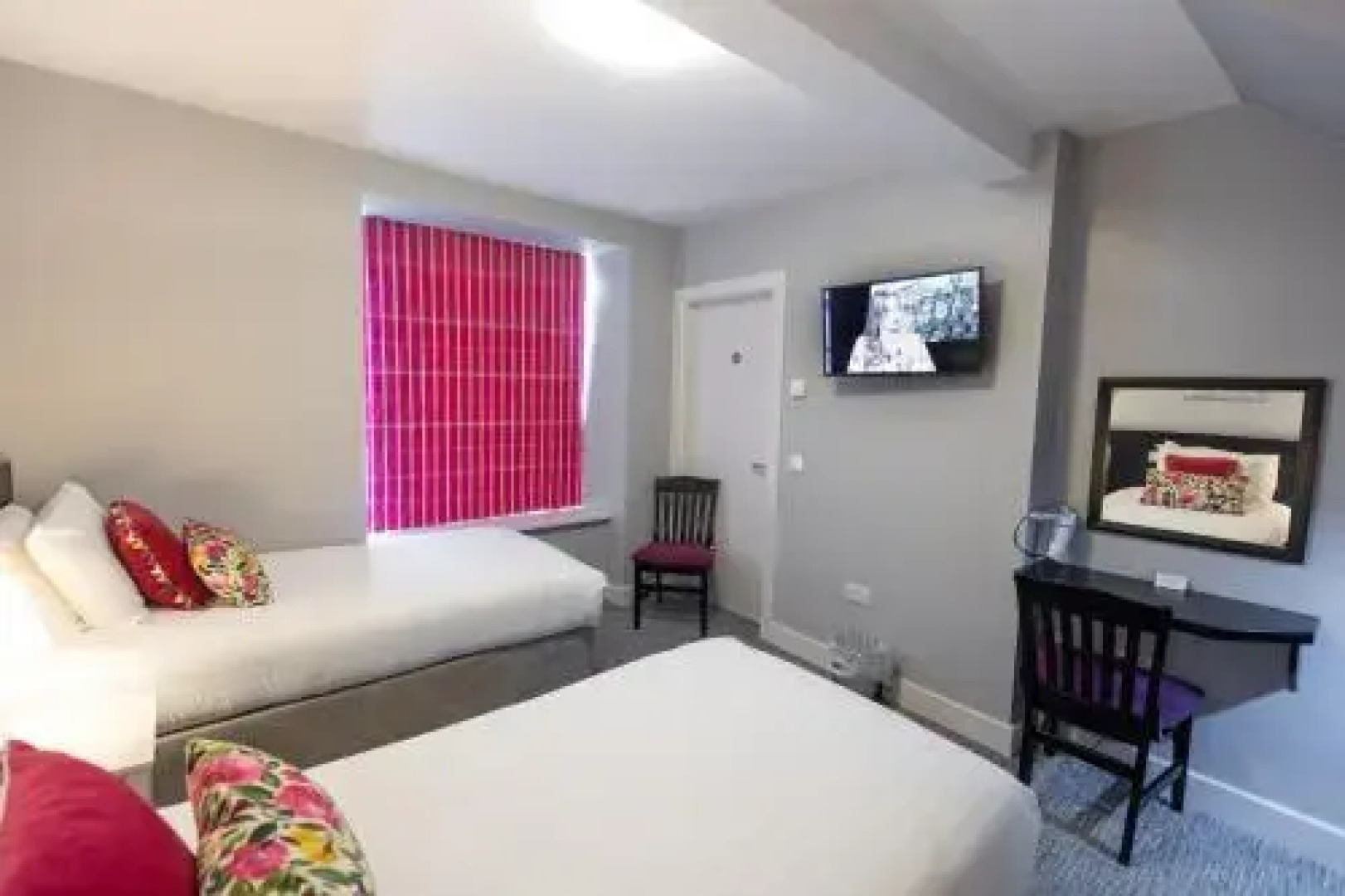 Behan's Horseshoe Bar & Restaurant