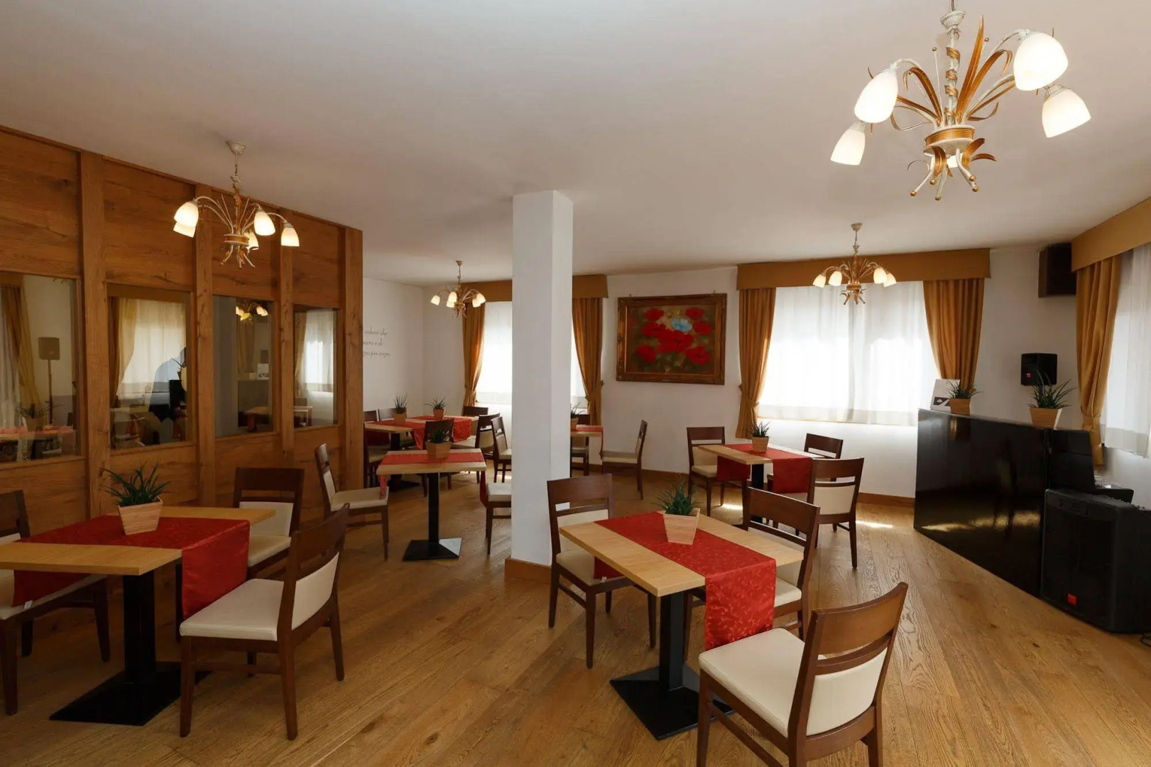 Olympic Regina Hotel