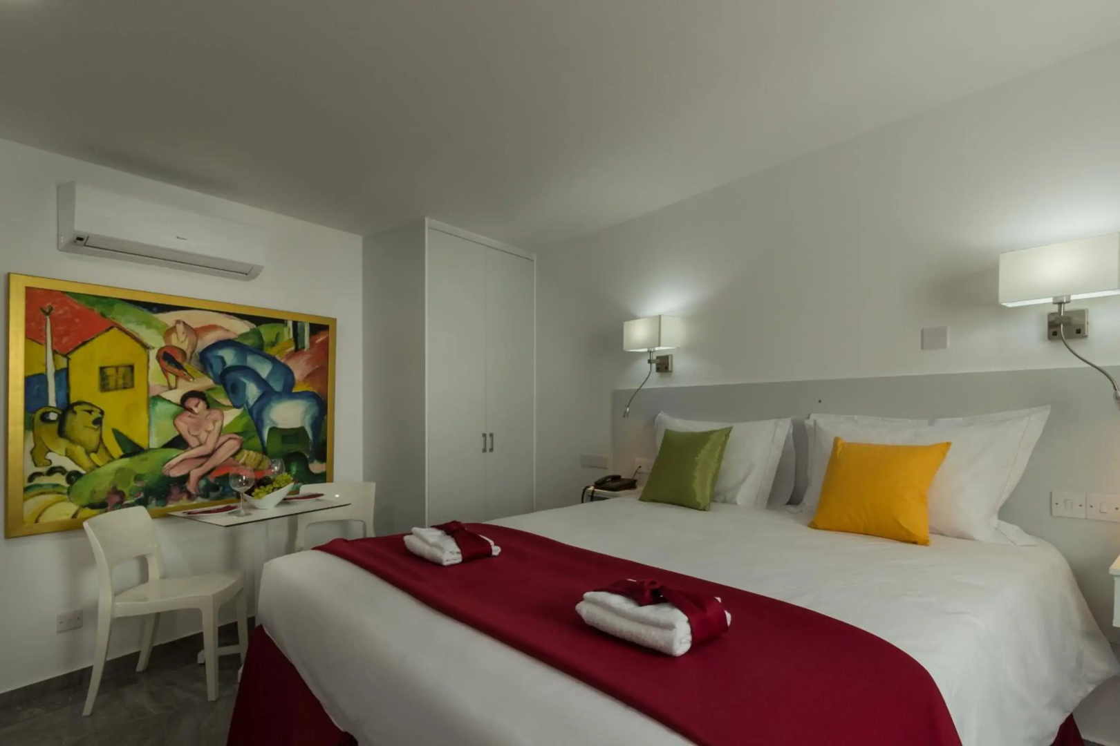 Art & Wine Boutique Hotel