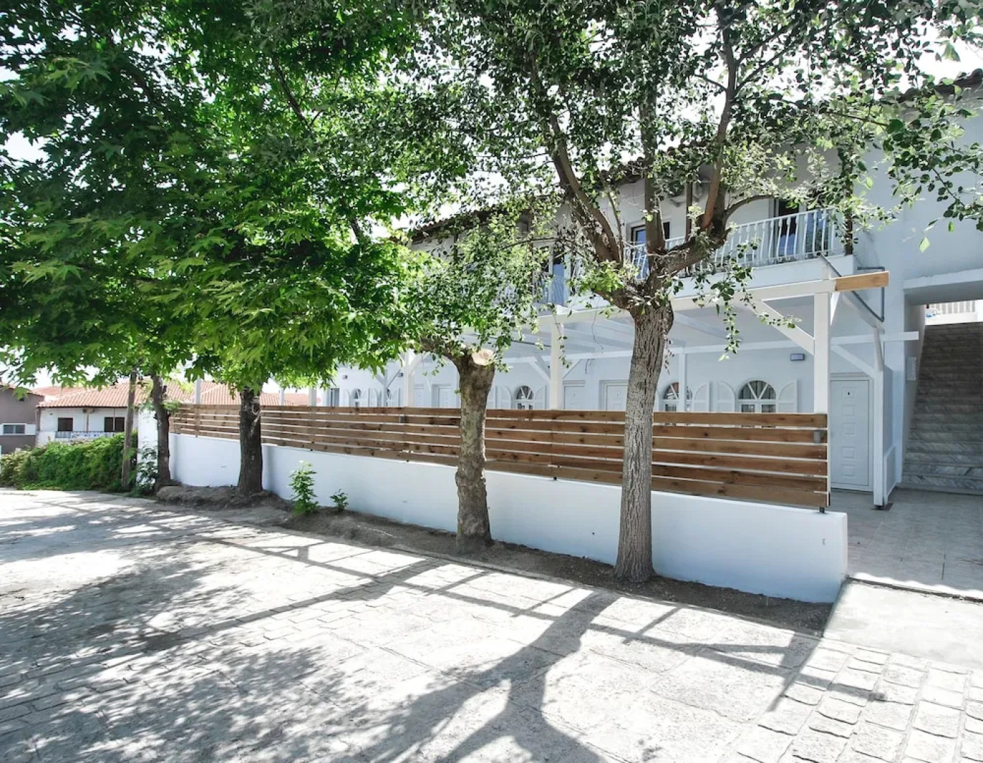 Imeres Studios & Apartments