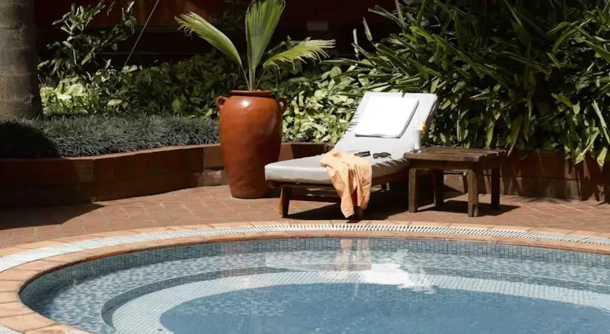 Wasini Luxury Suites & Hotels