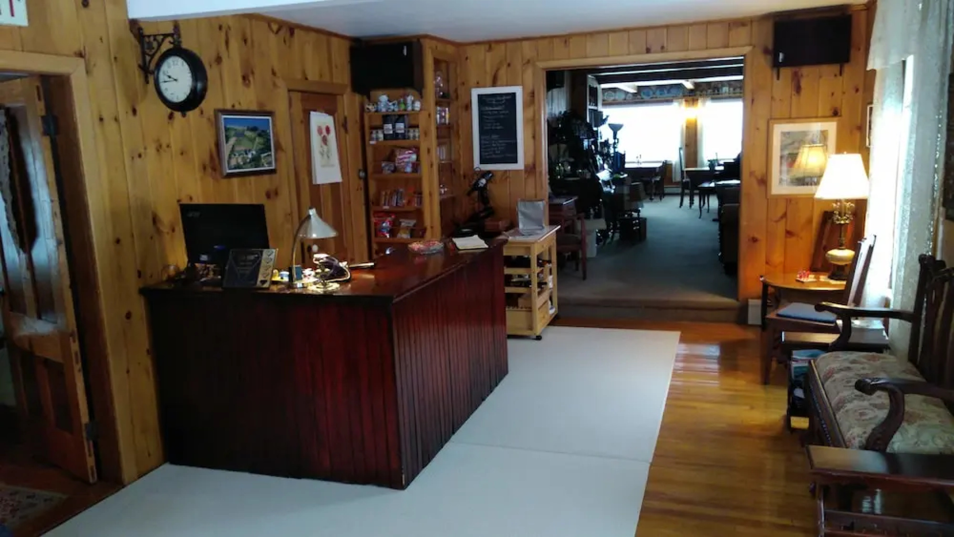 Amherst Shore Country Inn