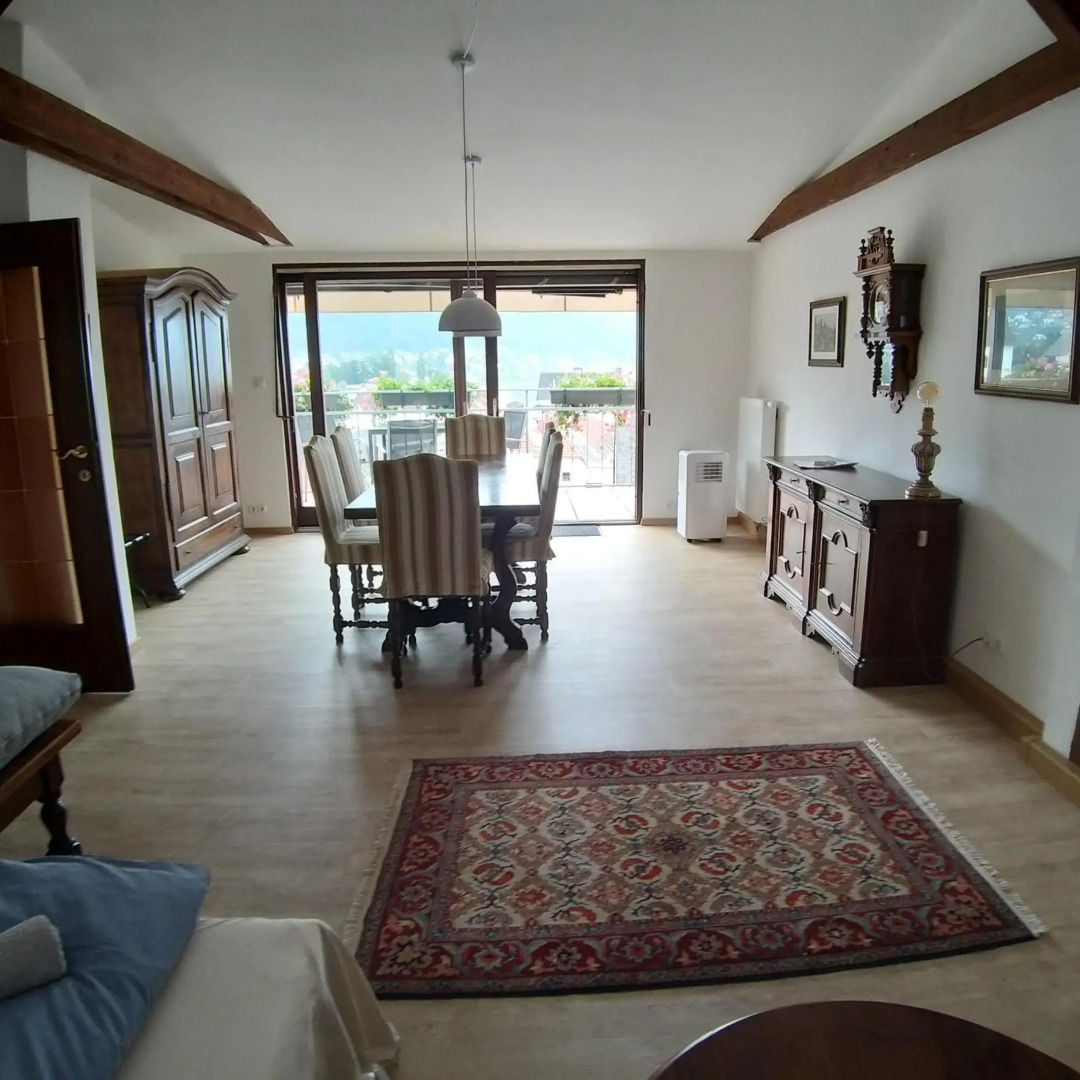 Atelier Apartment with Traunsee Lake view