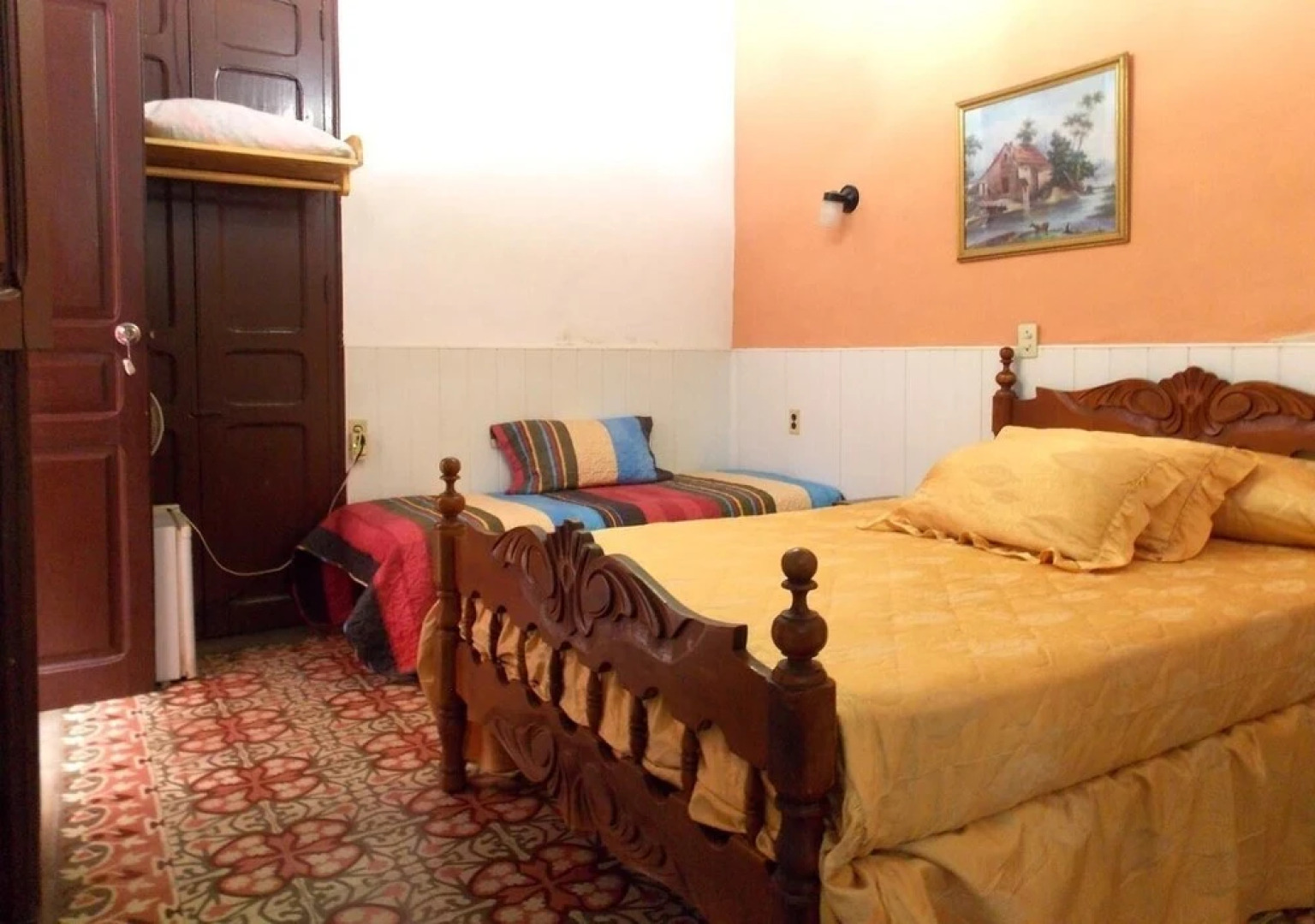 Casa Colonial Mirta y Candido CAMAGUEY