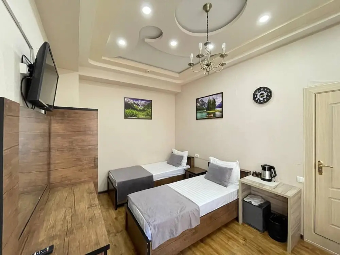 Мини-отель Alisher Hotel