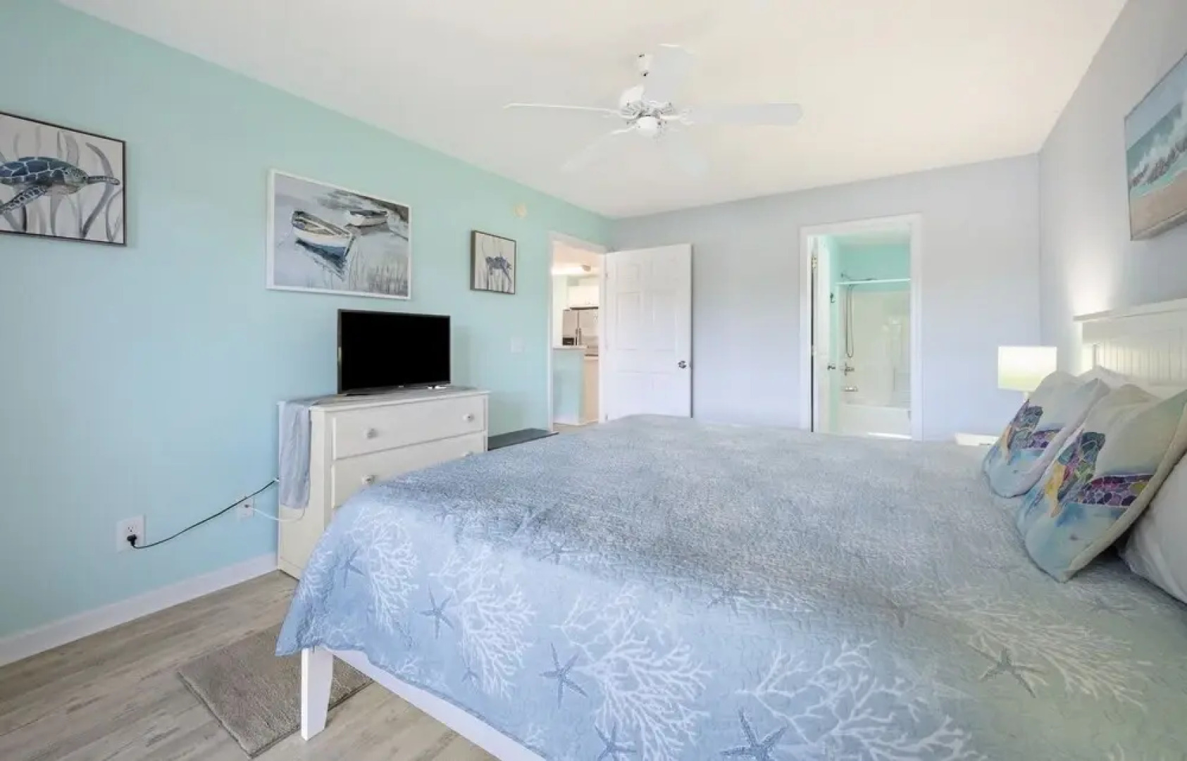 True Blue, A Perfect Retreat For Golf Enthusiasts And Those Seeking A Relaxing Getaway. 2 Bedroom Condo by Peace Vacations