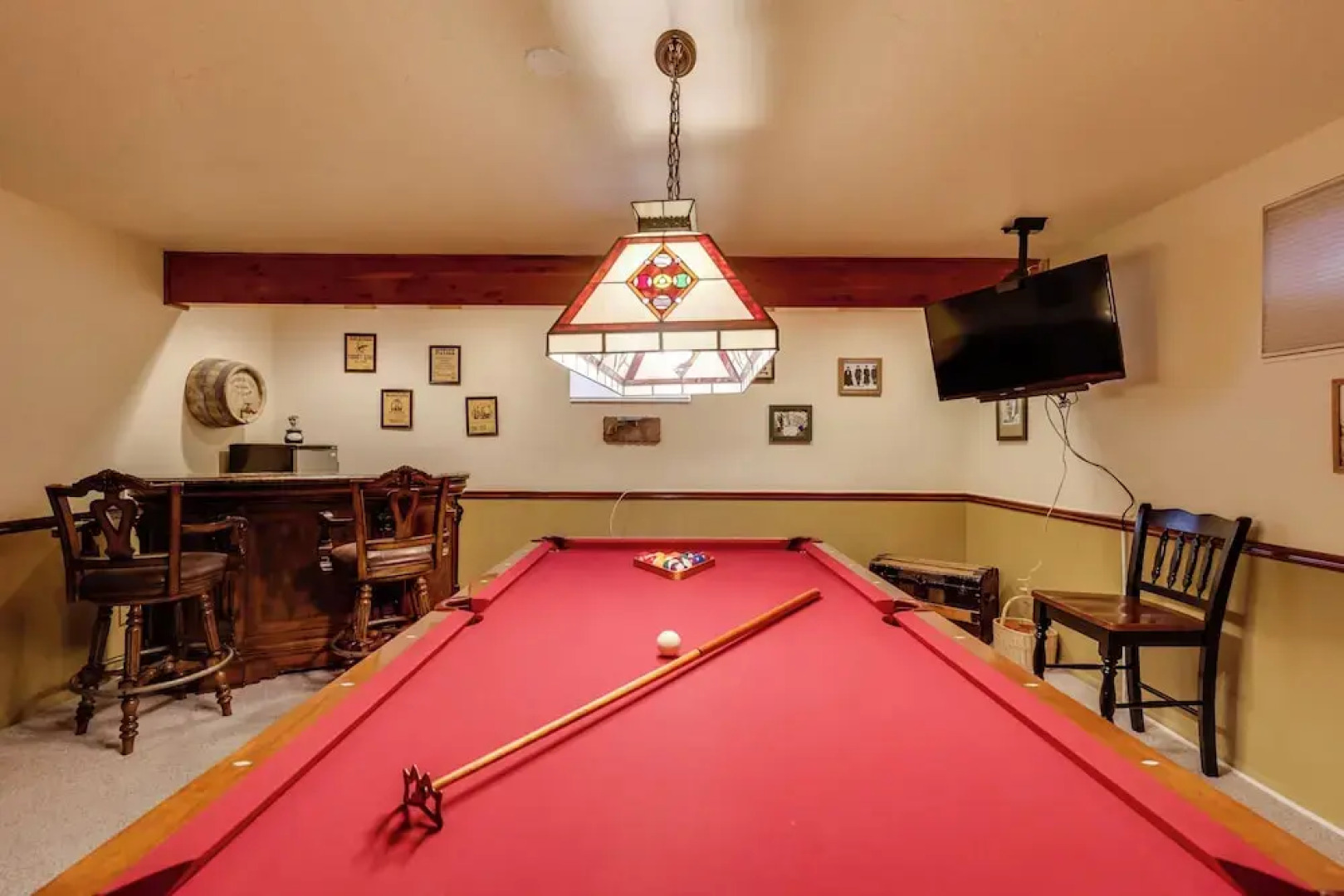 Parowan Escape With 2 Game Rooms, Deck & Yard!