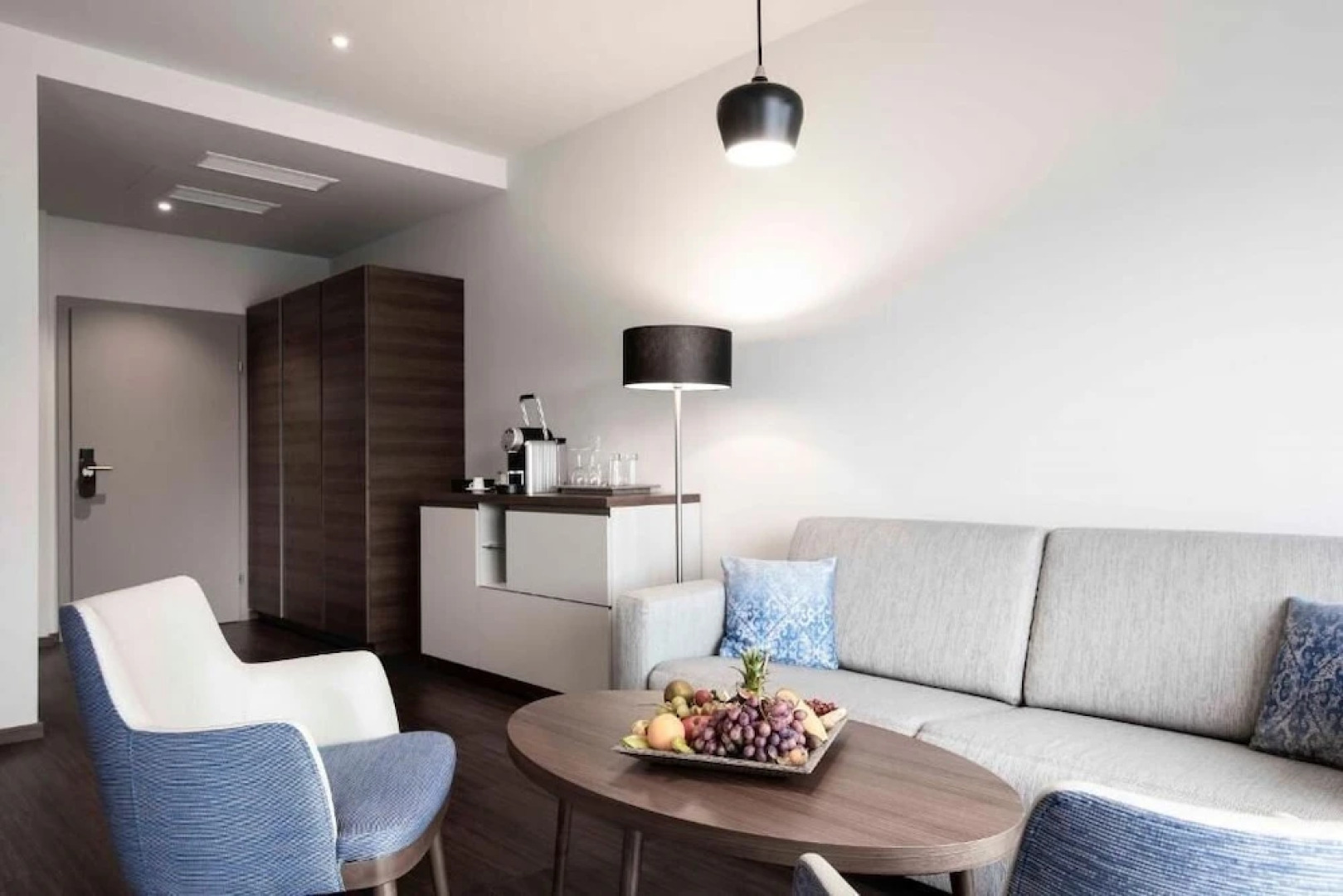 NUHR Medical - Hotel & Restaurant