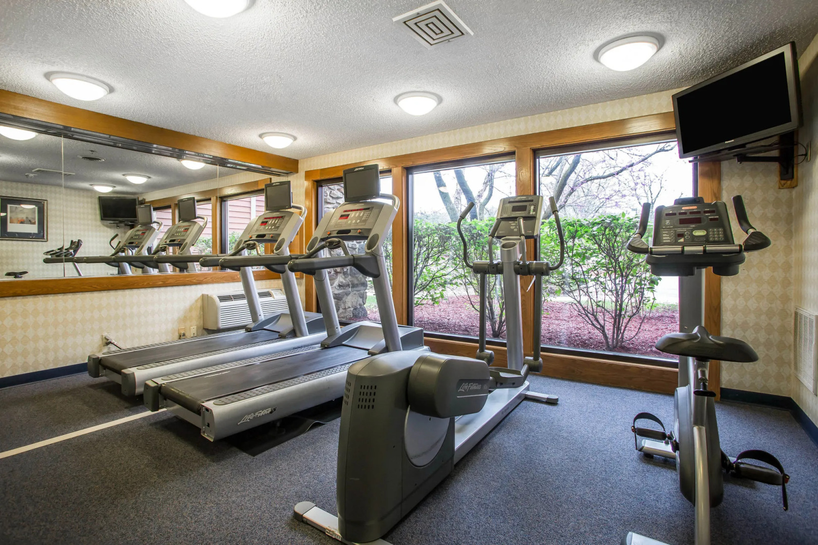 Howard Johnson by Wyndham Merrillville