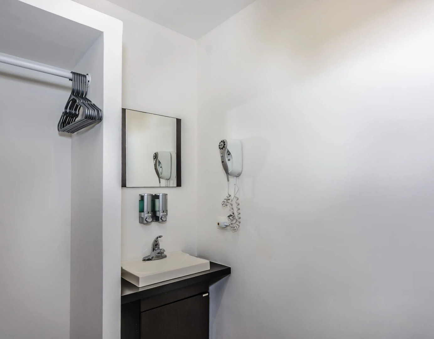 Pedregal Suites Downtown and Marina