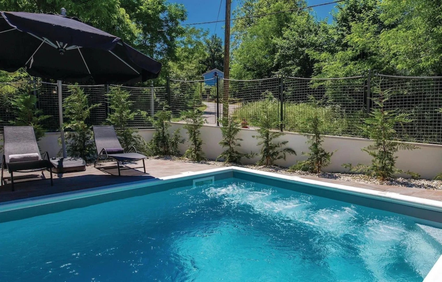 Nice Home in Zastenice With Wifi, 2 Bedrooms and Outdoor Swimming Pool