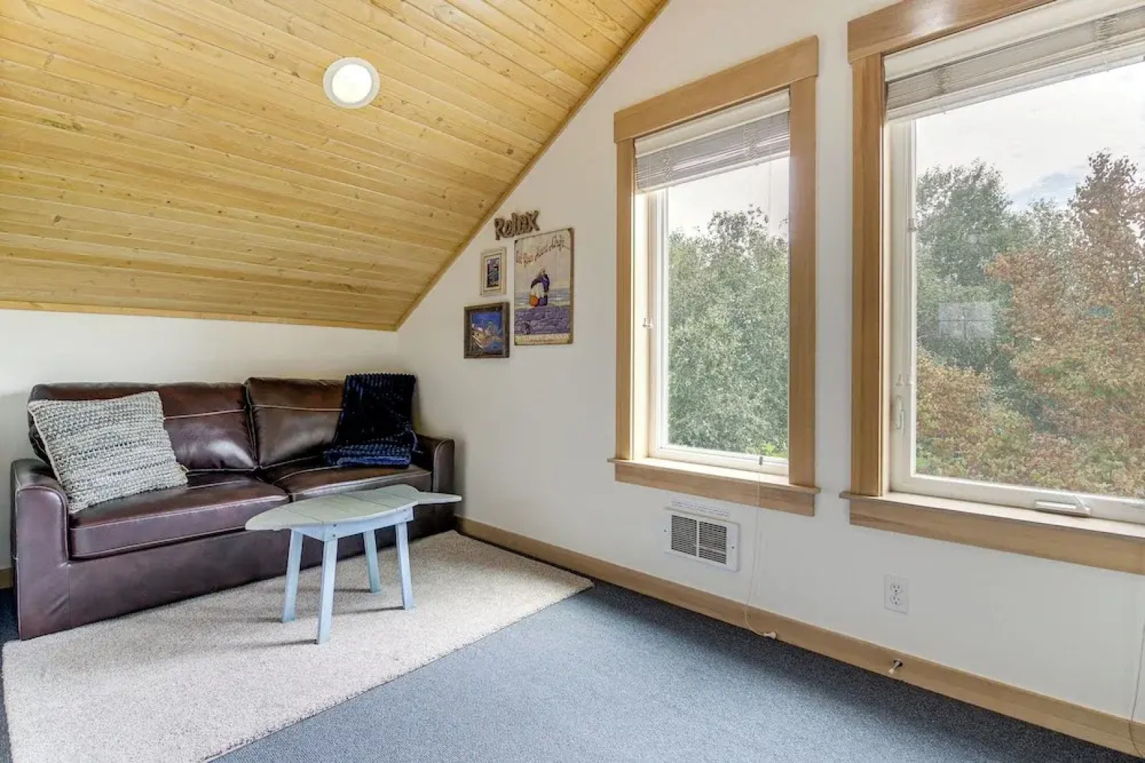 Steps to Beach: Home w/ Hot Tub in Oak Harbor!