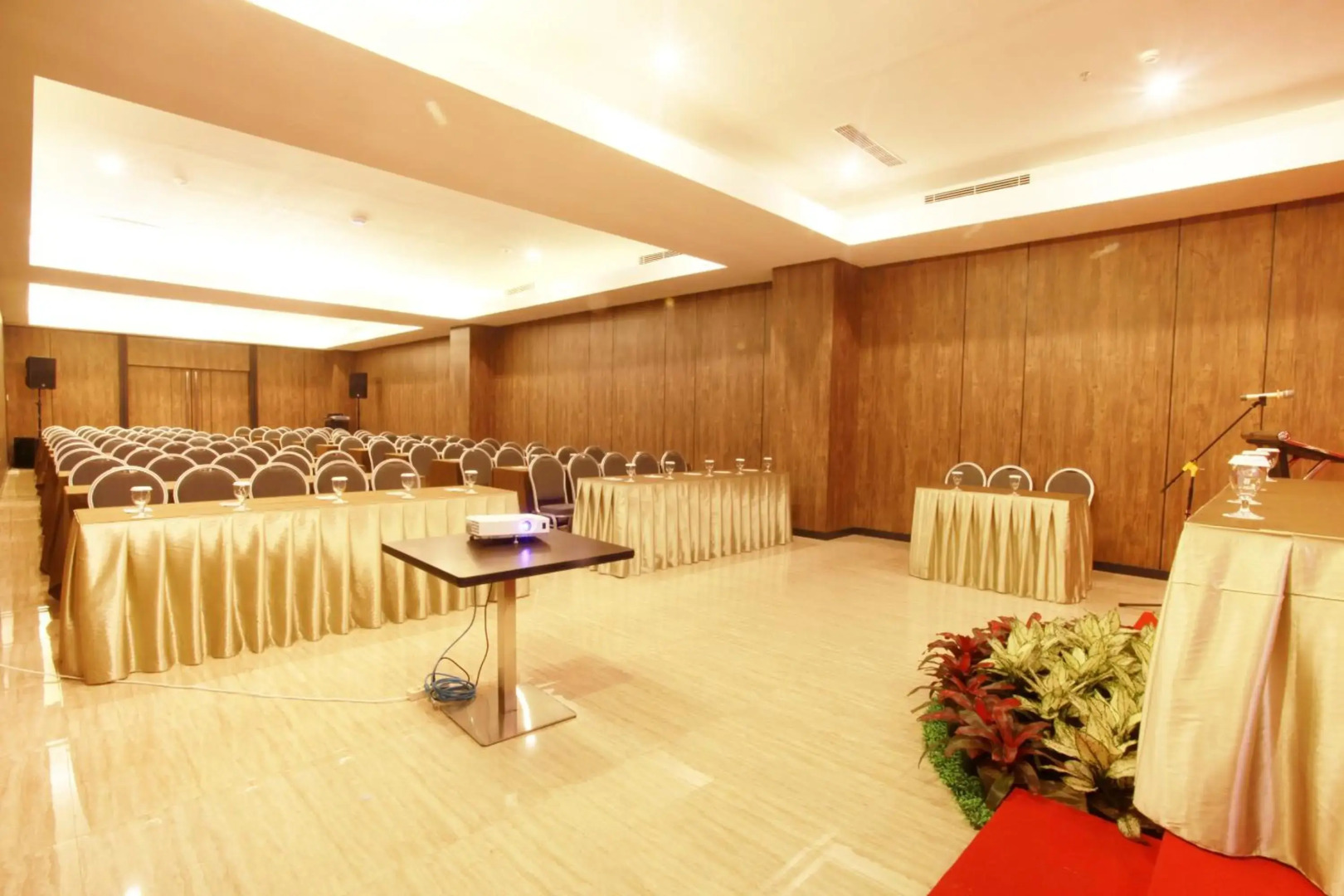 Grand Karlita Hotel Purwokerto
