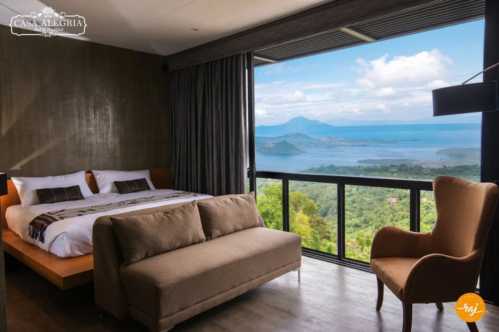 Casa Alegria Bed And Breakfast Tagaytay by Cocotel