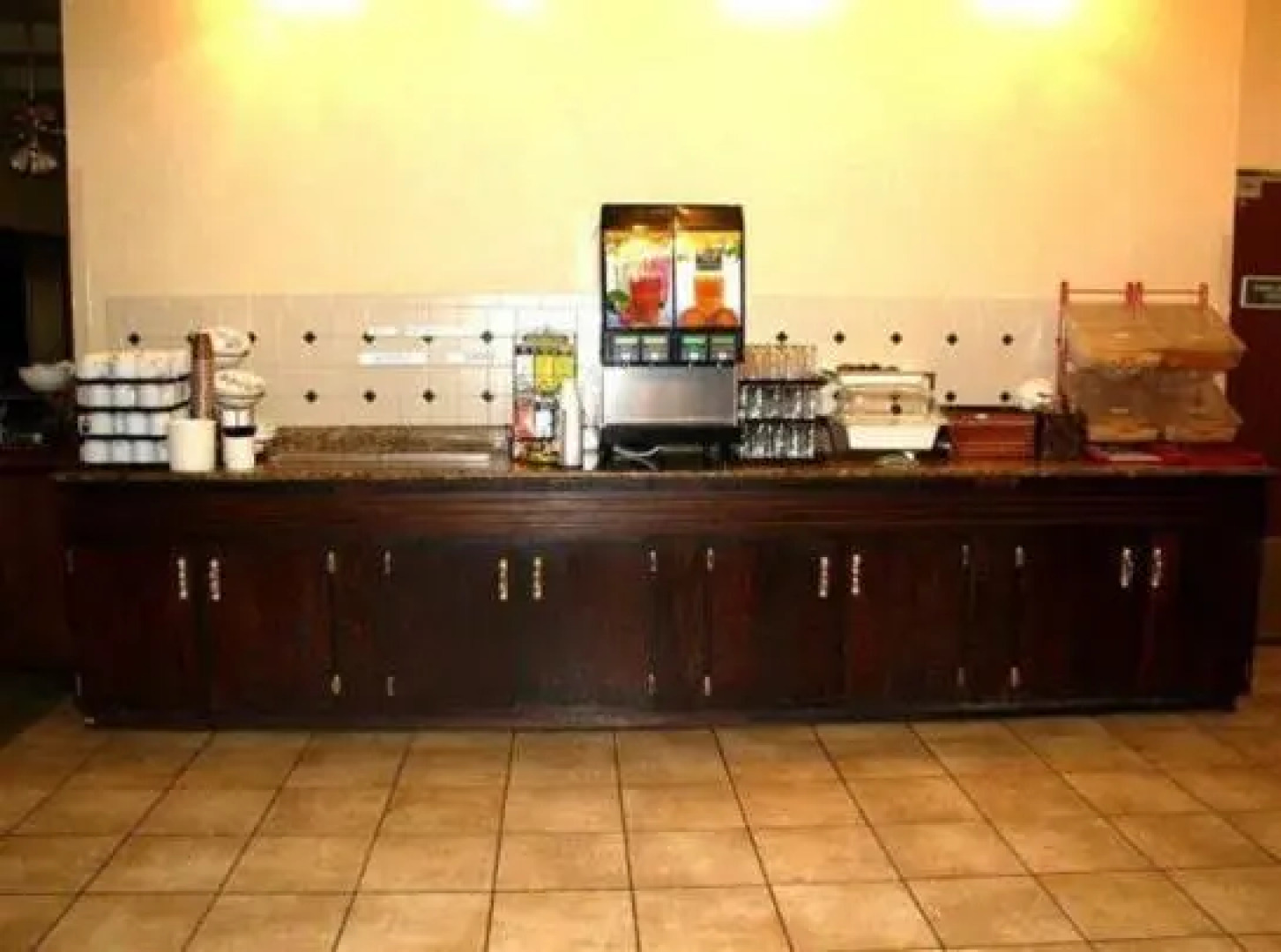 Amberley Suite Hotel