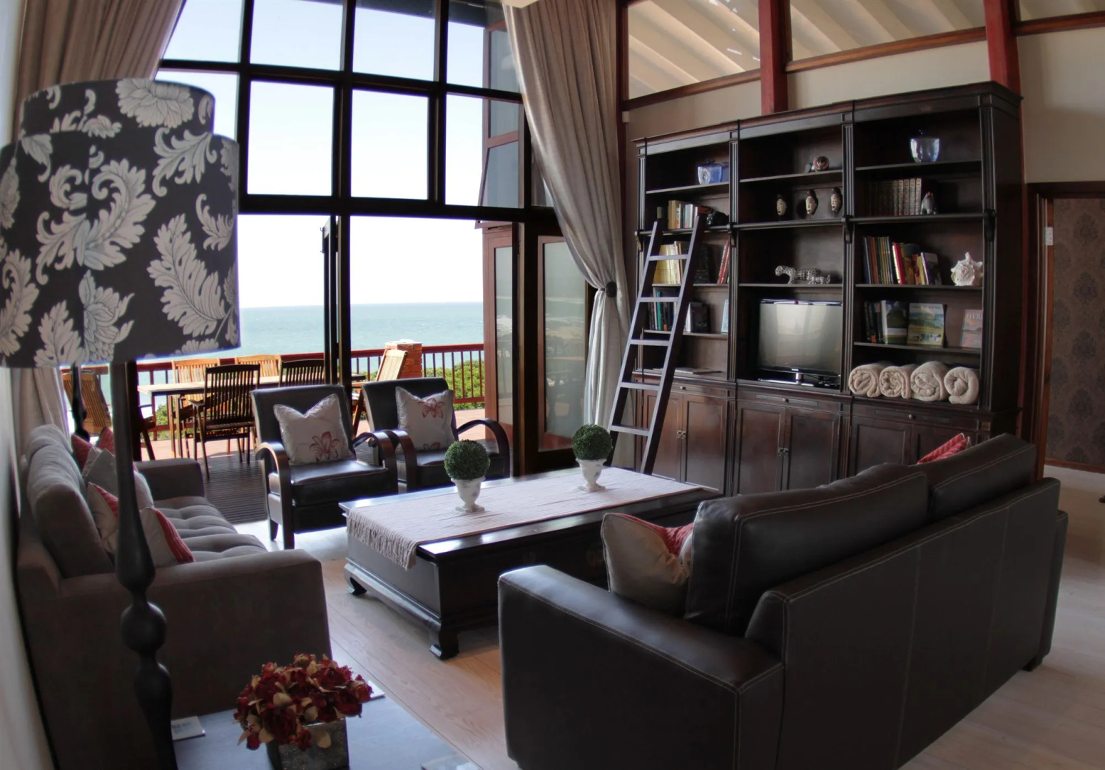 Shaloha Guesthouse on Supertubes