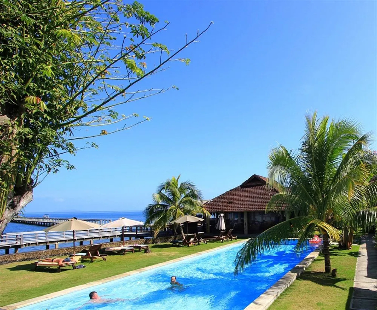 Cocotinos Manado - A Boutique Beach Resort