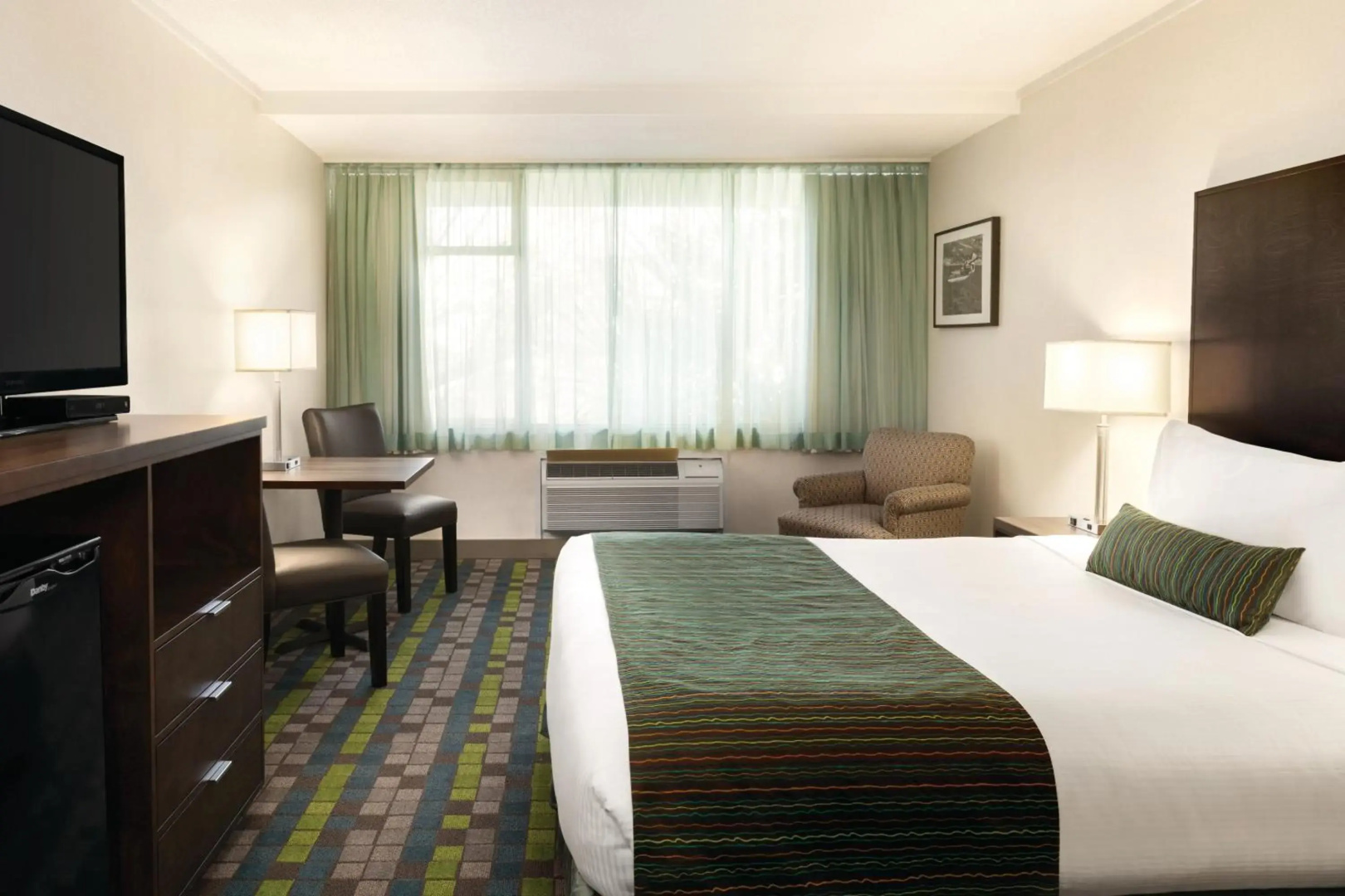 Days Inn by Wyndham Victoria Airport Sidney