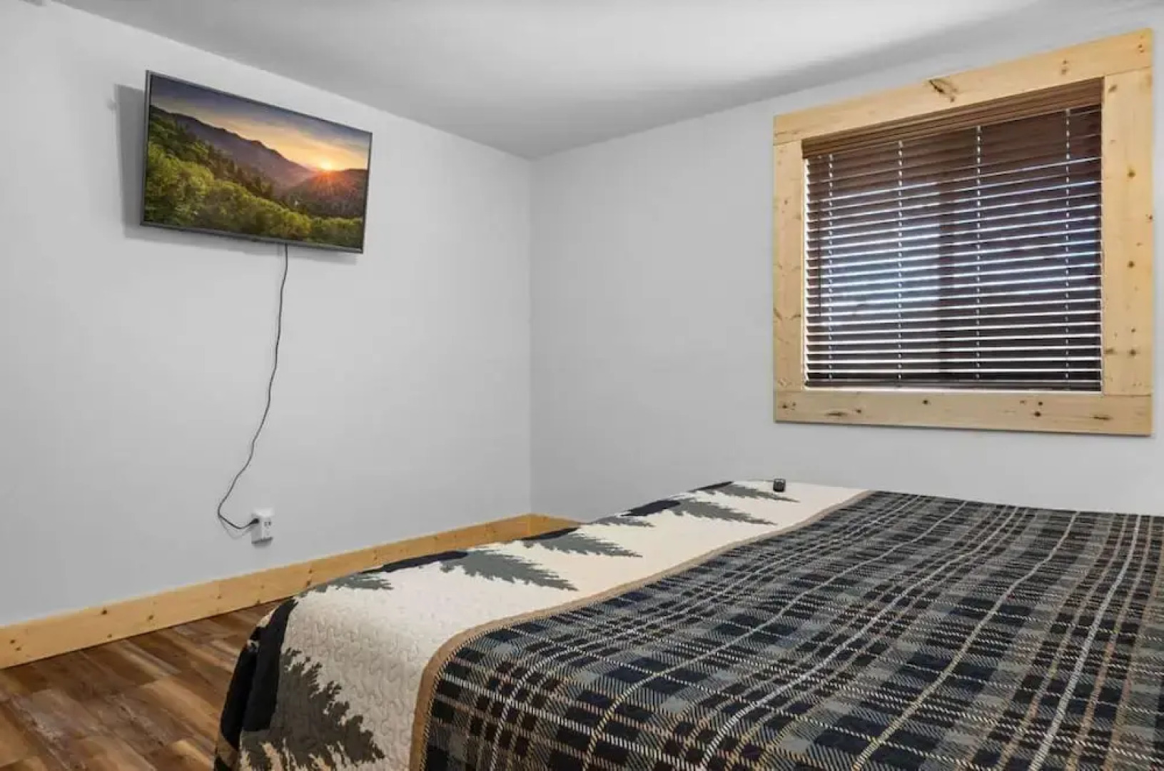 Dollys Darling Privacy for 12