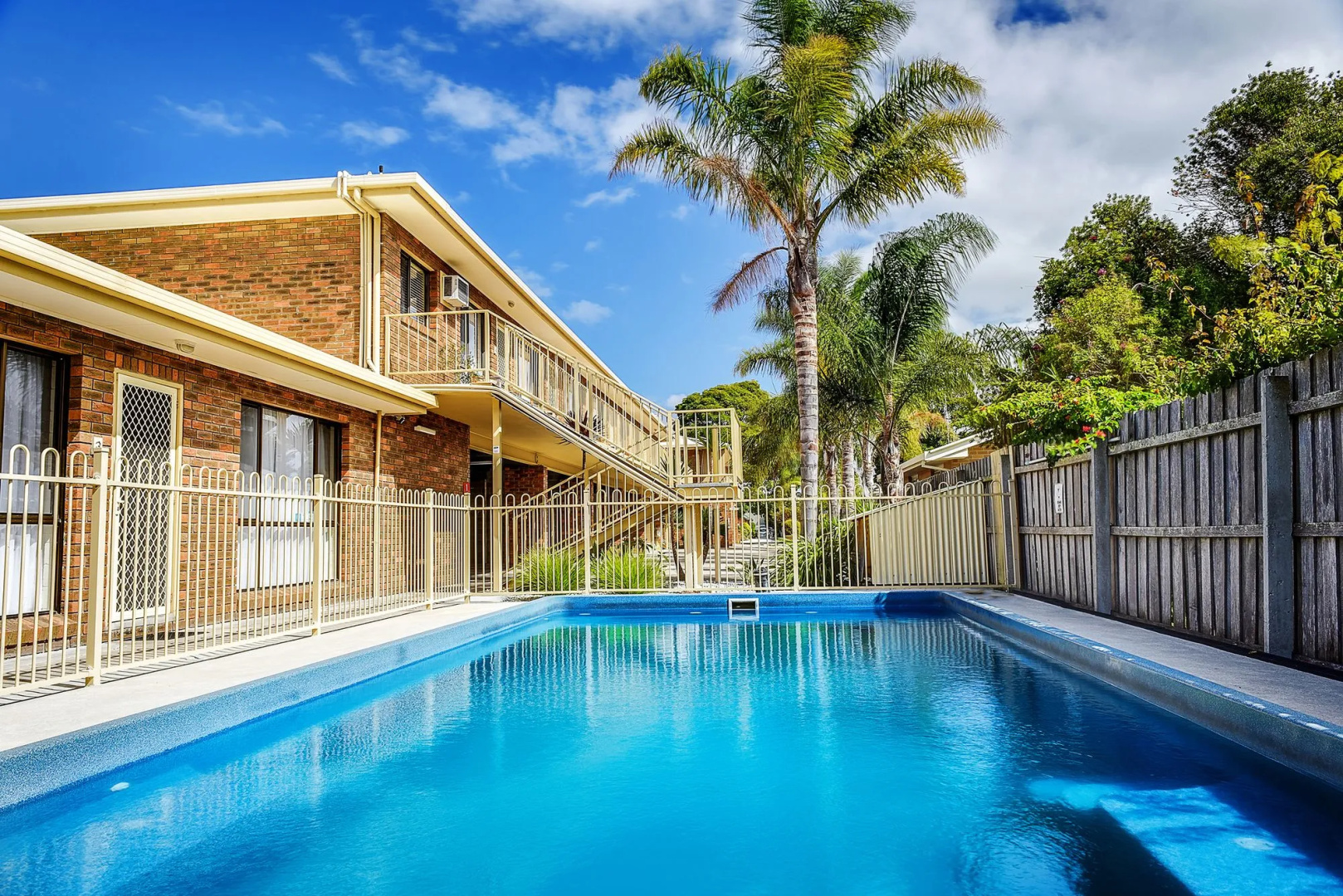 Allambi Holiday Apartments