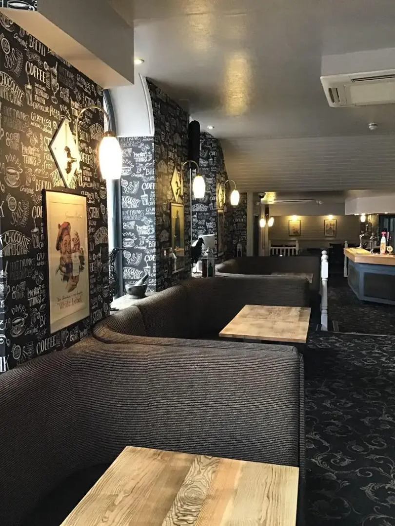 Homesly The George Hotel