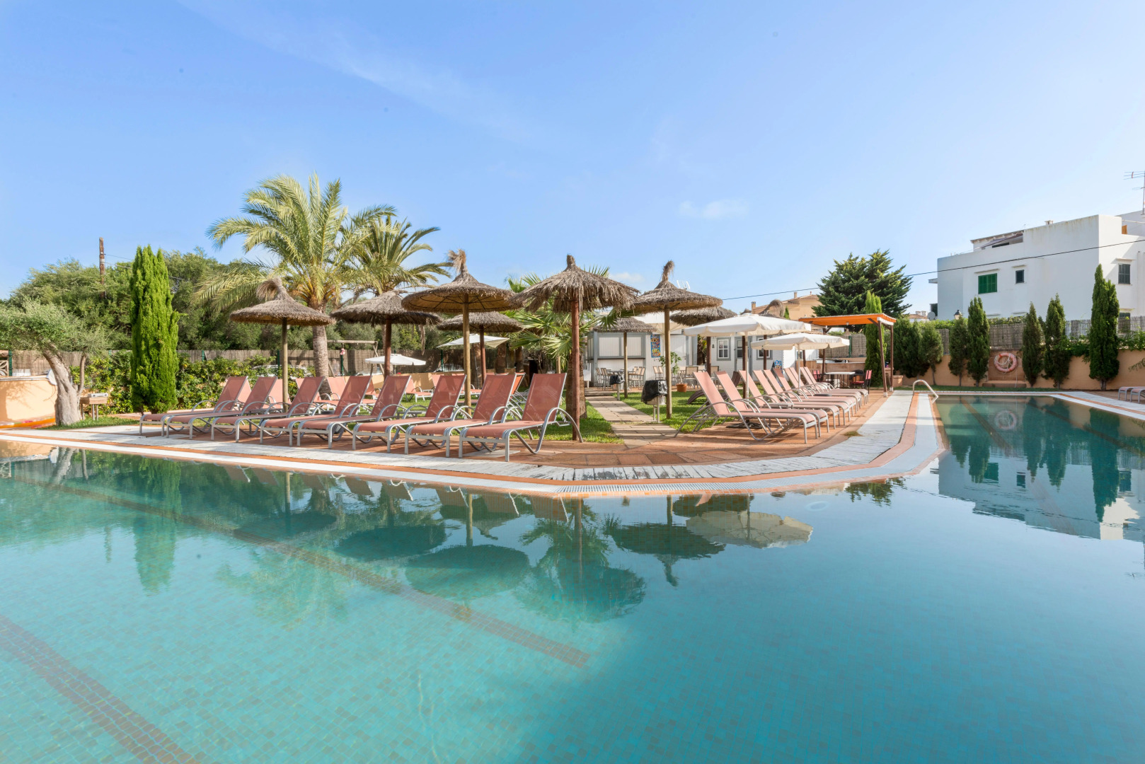 Apartamentos Playa Ferrera