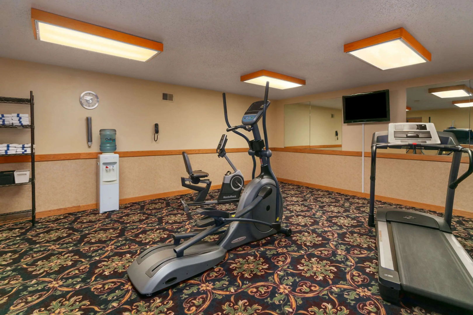 Ramada by Wyndham Bismarck