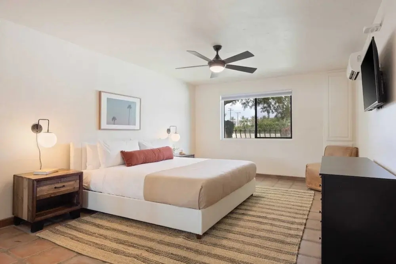 Starlight Estate by Avantstay 26 People! Architectual Mansion w/ Pool, Tennis Court, Game Room
