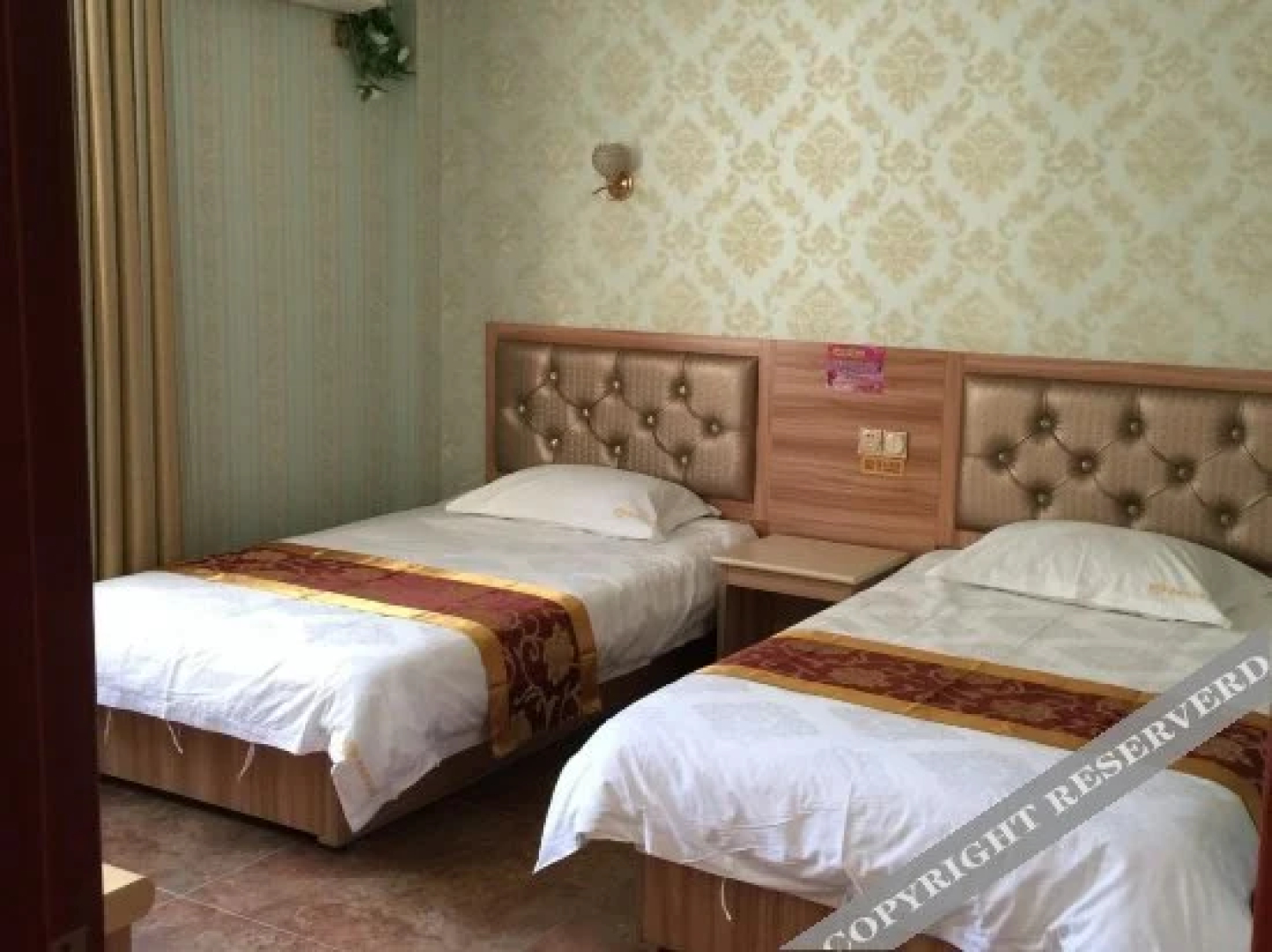 Tairuiyang Business Hostel