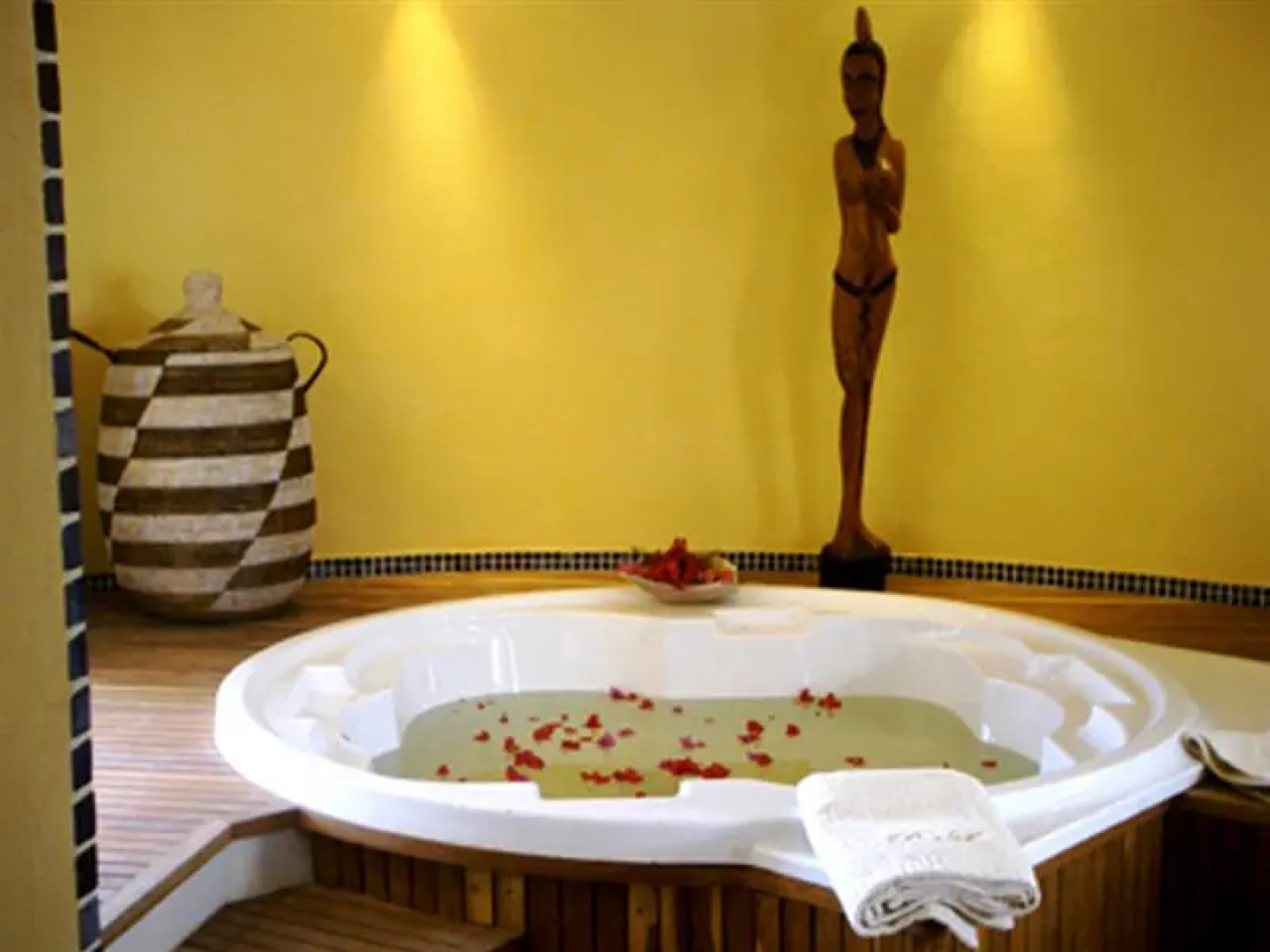 Royal Lodge Palmarin