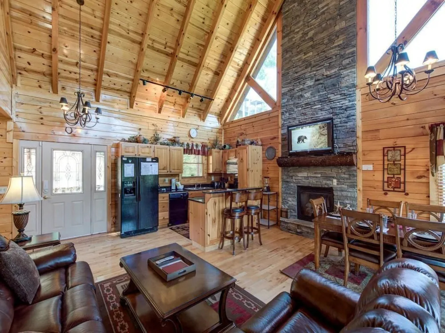 Smoky Ridge View - Three Bedroom Cabin