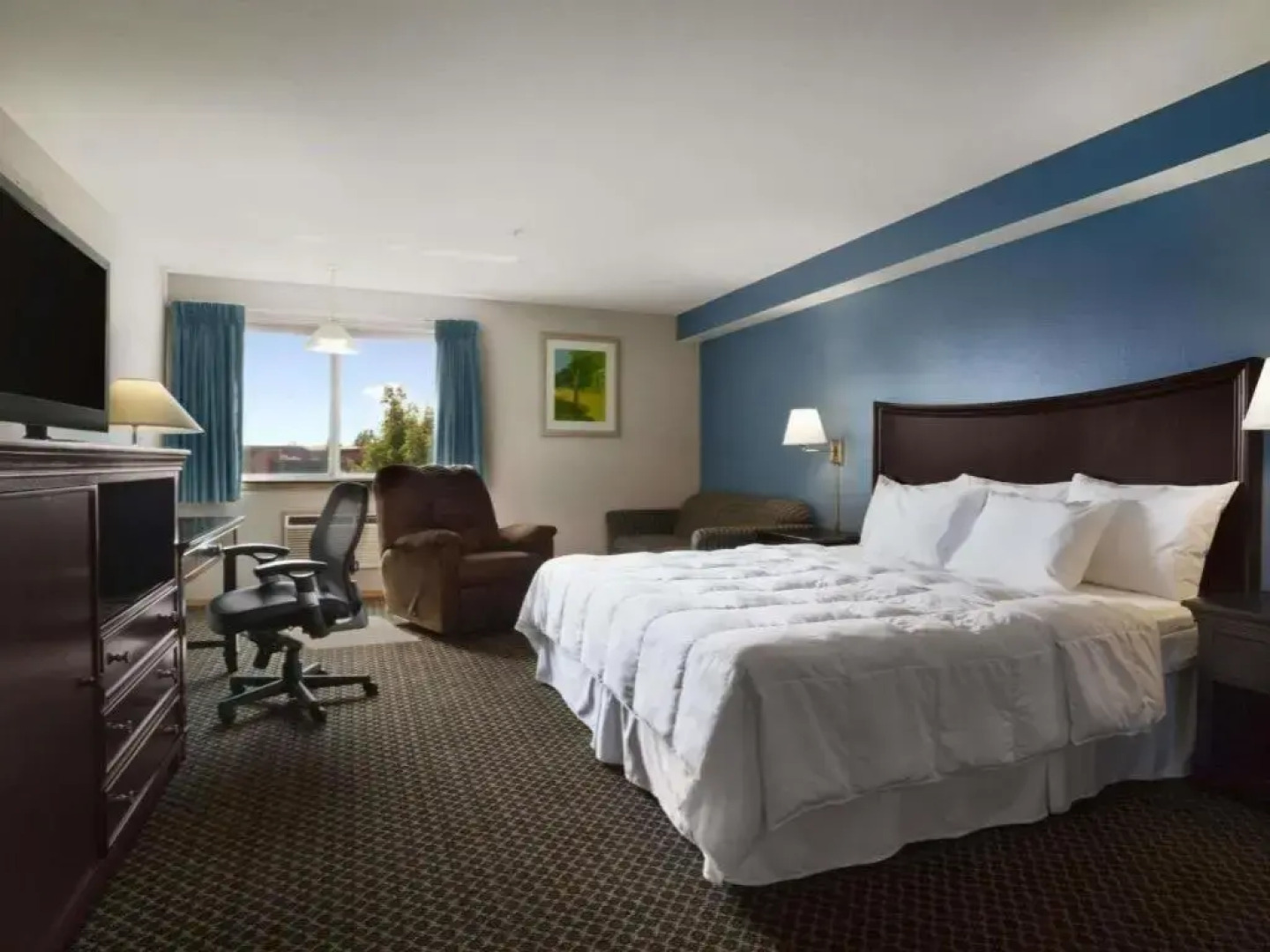 Days Inn Lacey Olympia Area