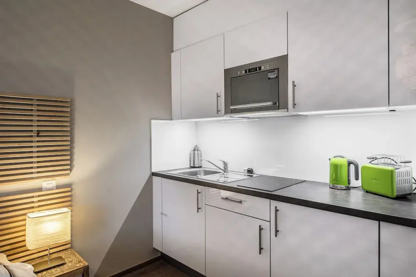 Noirettes by Homenhancement