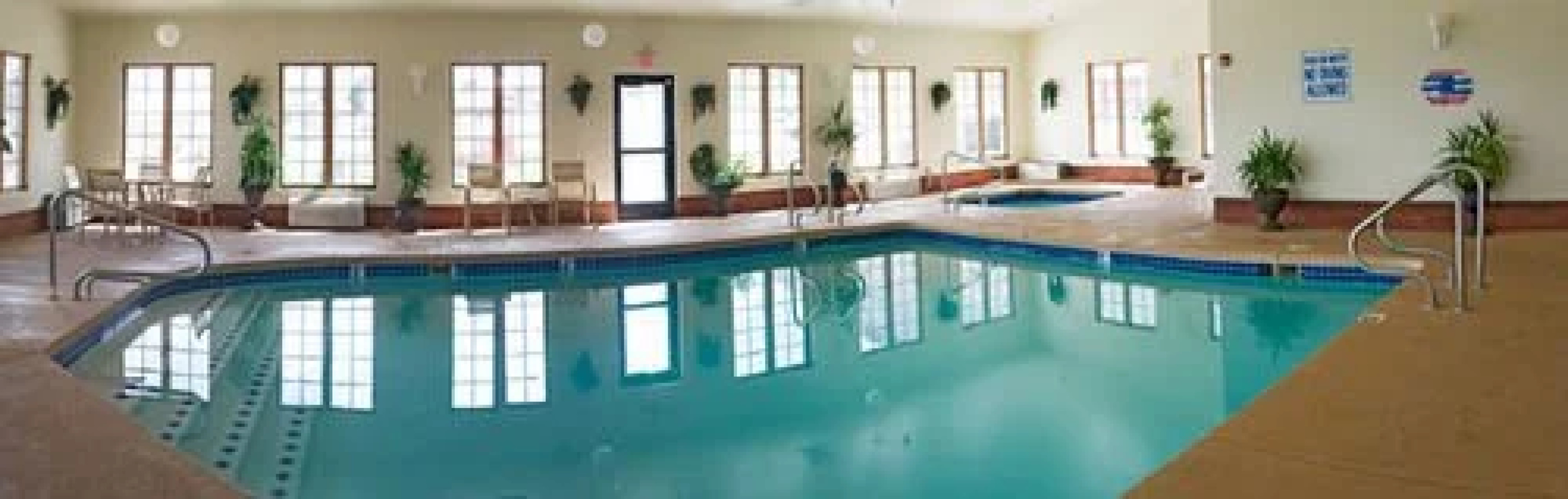 Silverland Inn and Suites