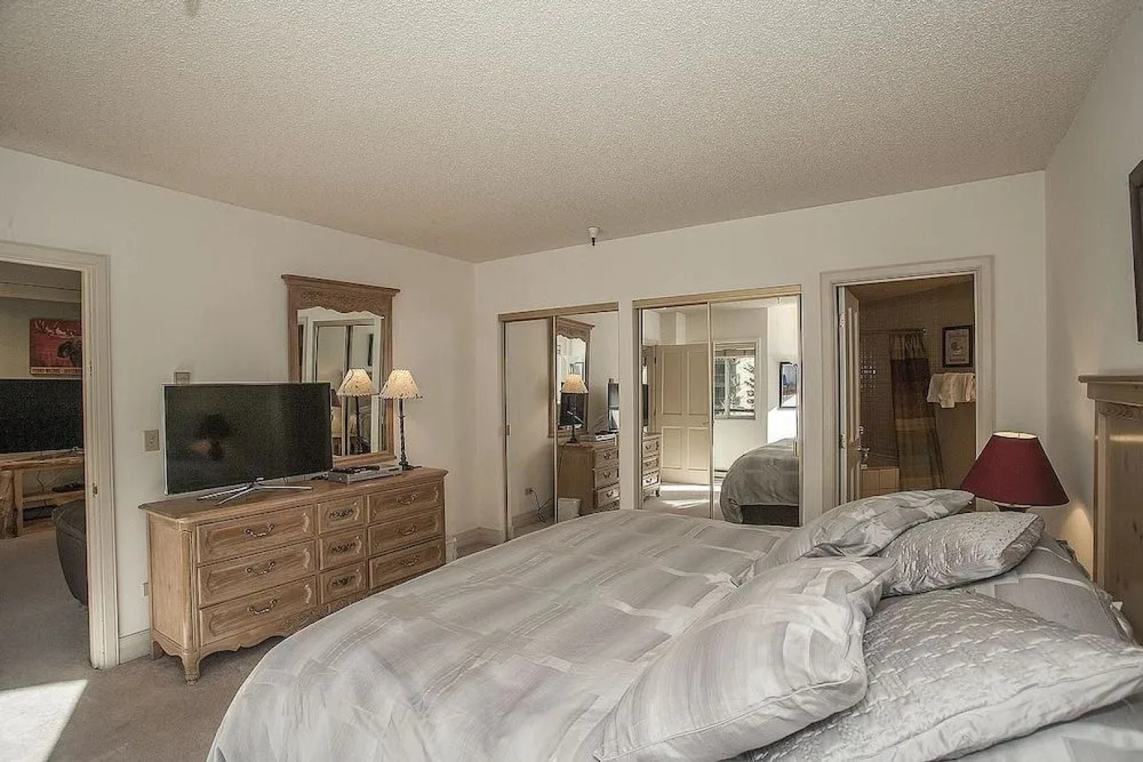 Chateaux Regalien by Ski Colorado