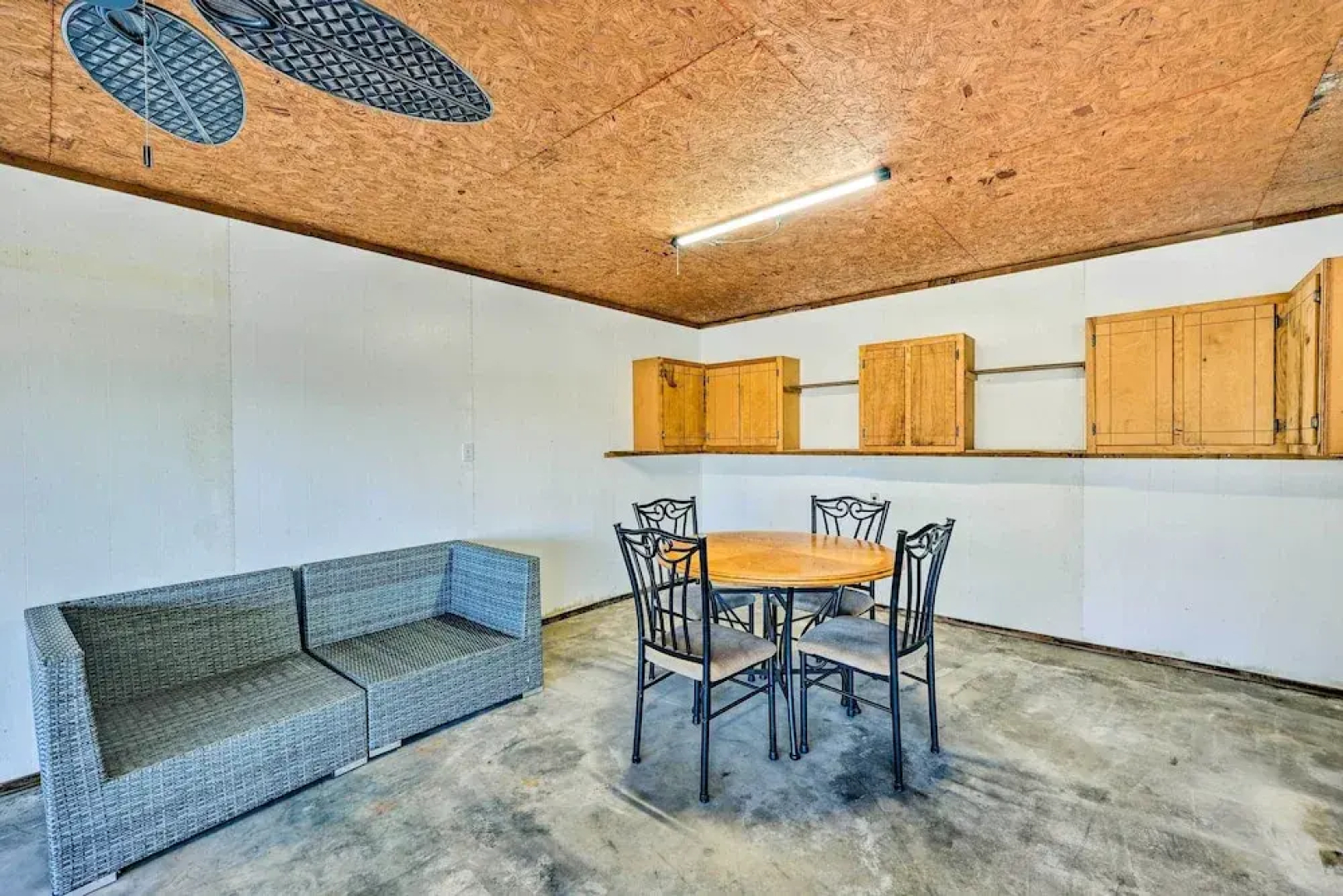 Near Ouachita River: Home w/ Deck in Hot Springs