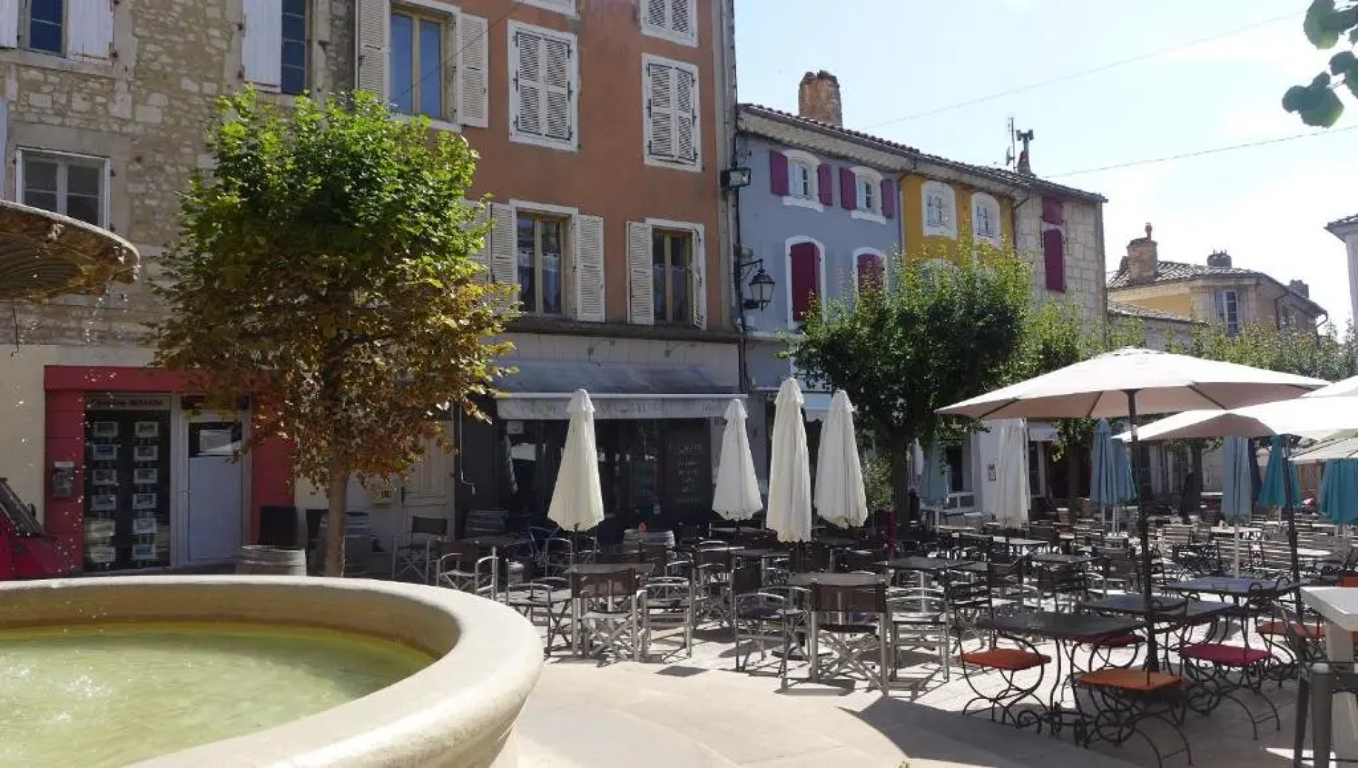 Studio - Fontaine