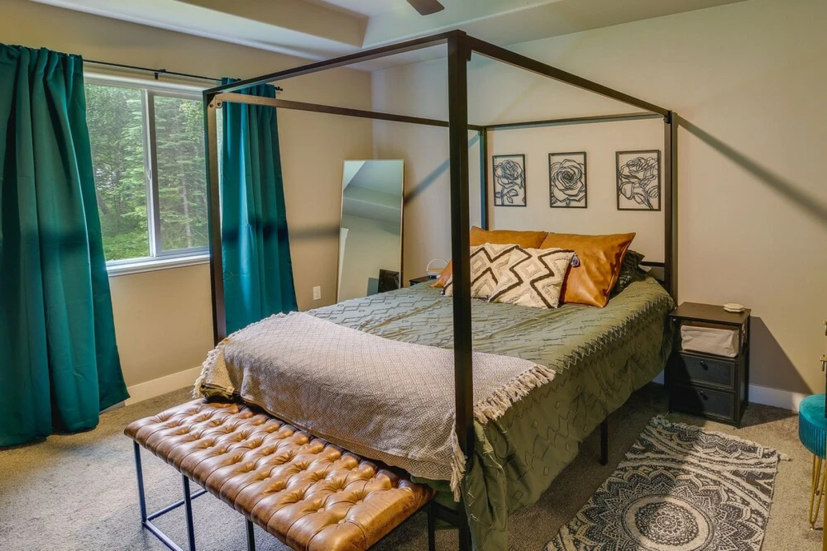 Charming Wasilla Getaway w/ Fireplace & Gas Grill!