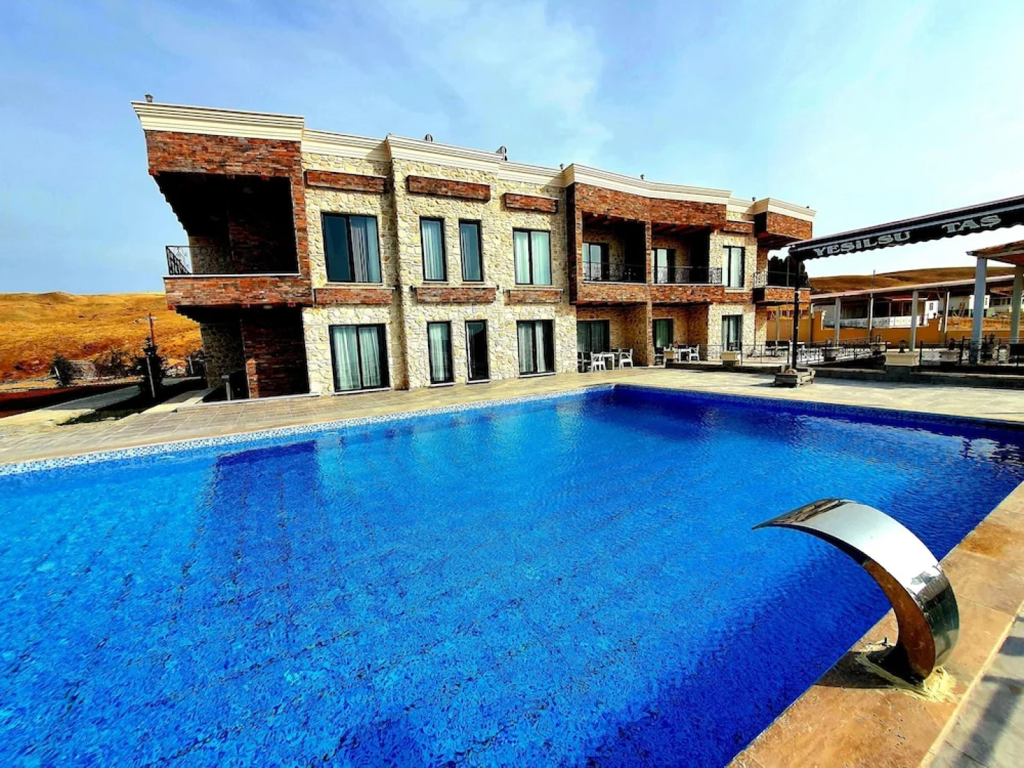 Yeşilsu taş konağı