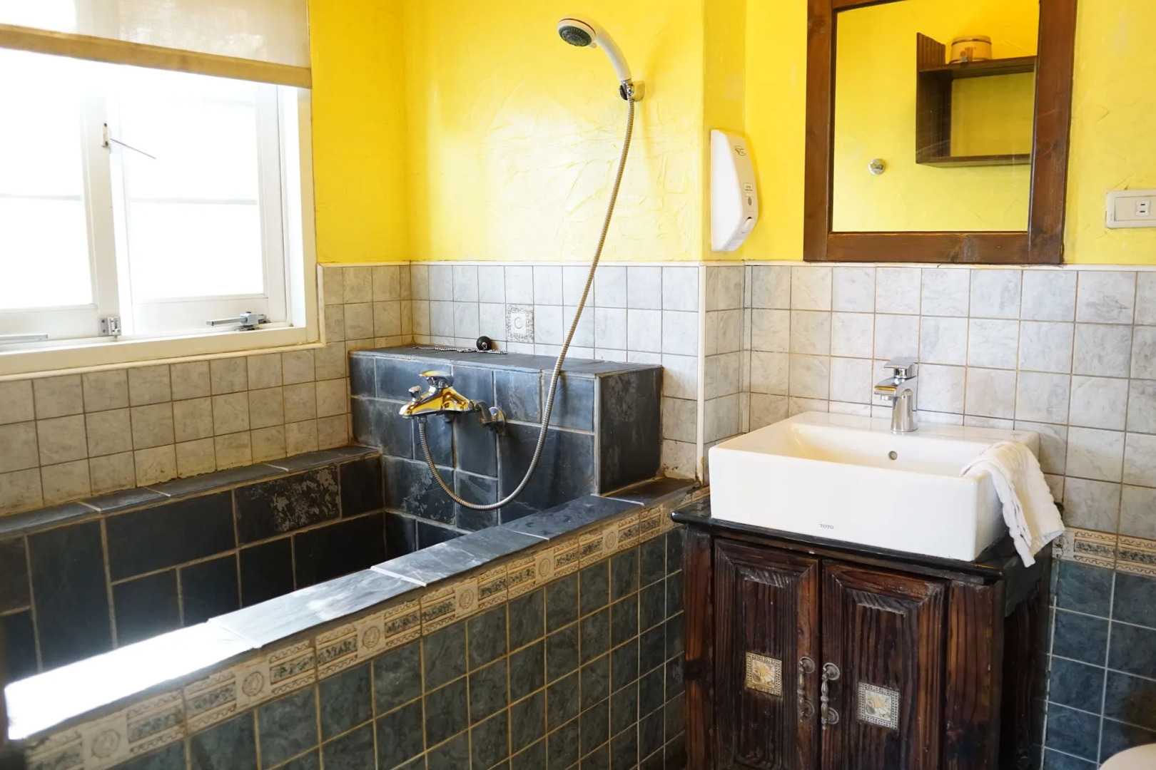 Provence Rose Lodge in Ching Jing