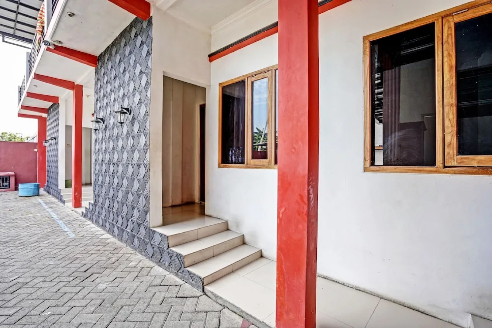 OYO 92736 Bougenville Rover