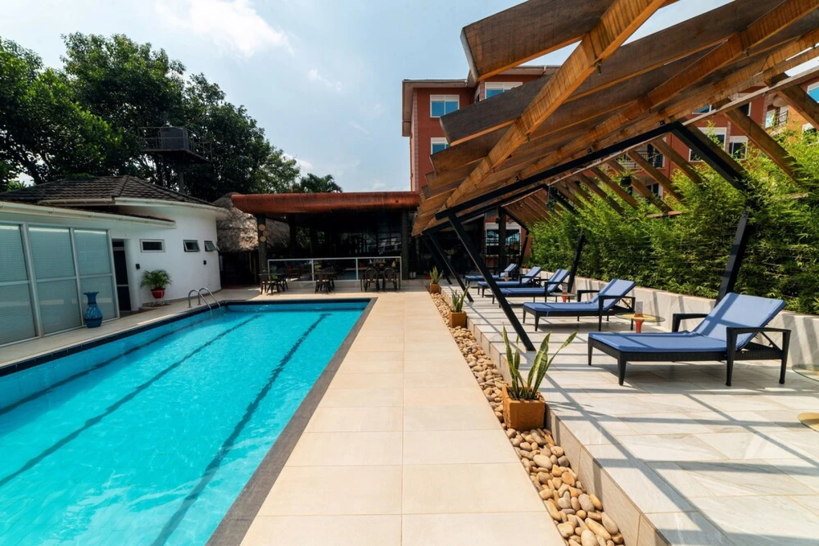 A'lure Hotel & Residences