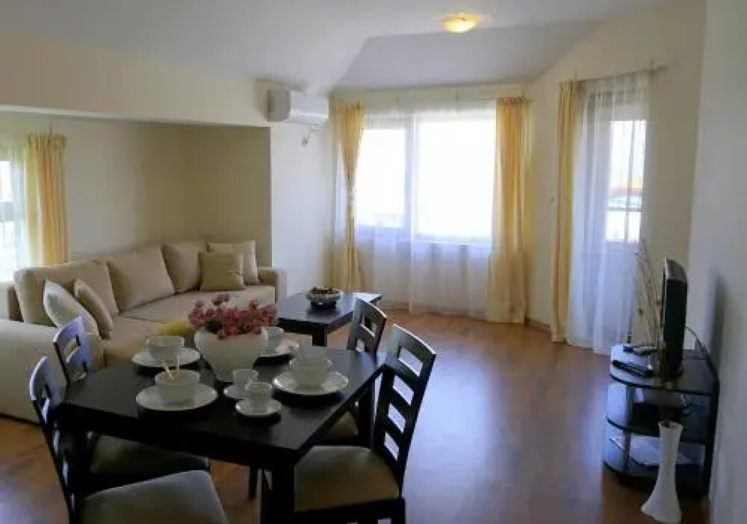 Виста Бийч Апартментс - Vista Beach Apartments