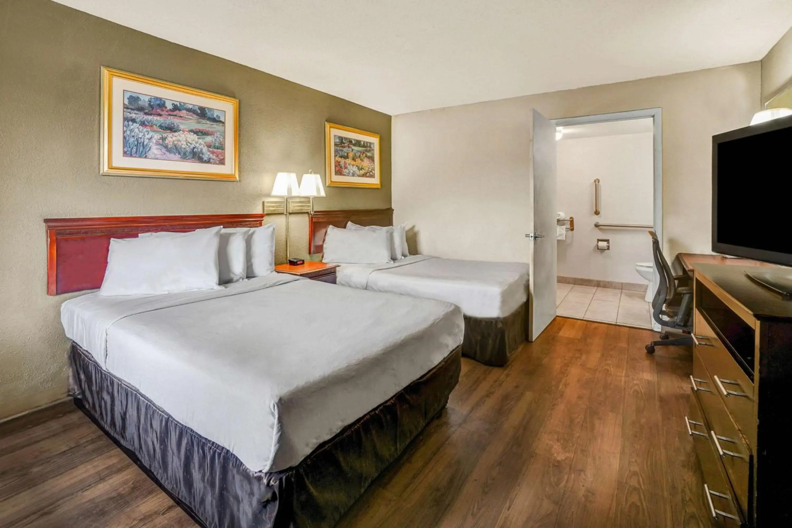 Motel 6 Lester, PA - Philadelphia Airport