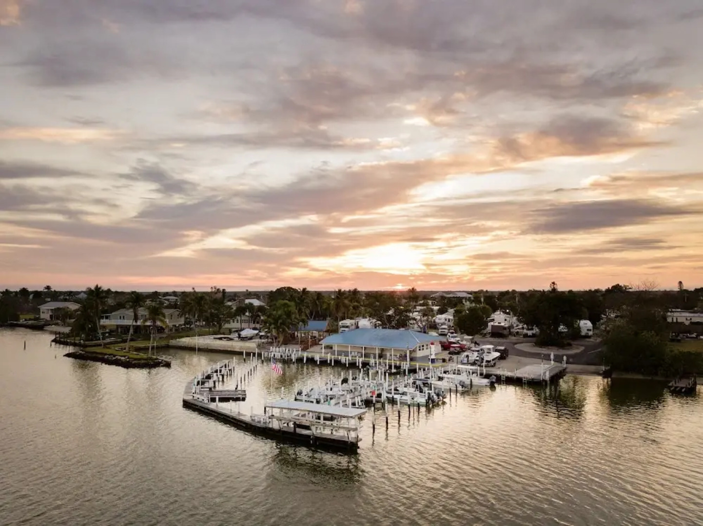 Chokoloskee Island Park and Marina