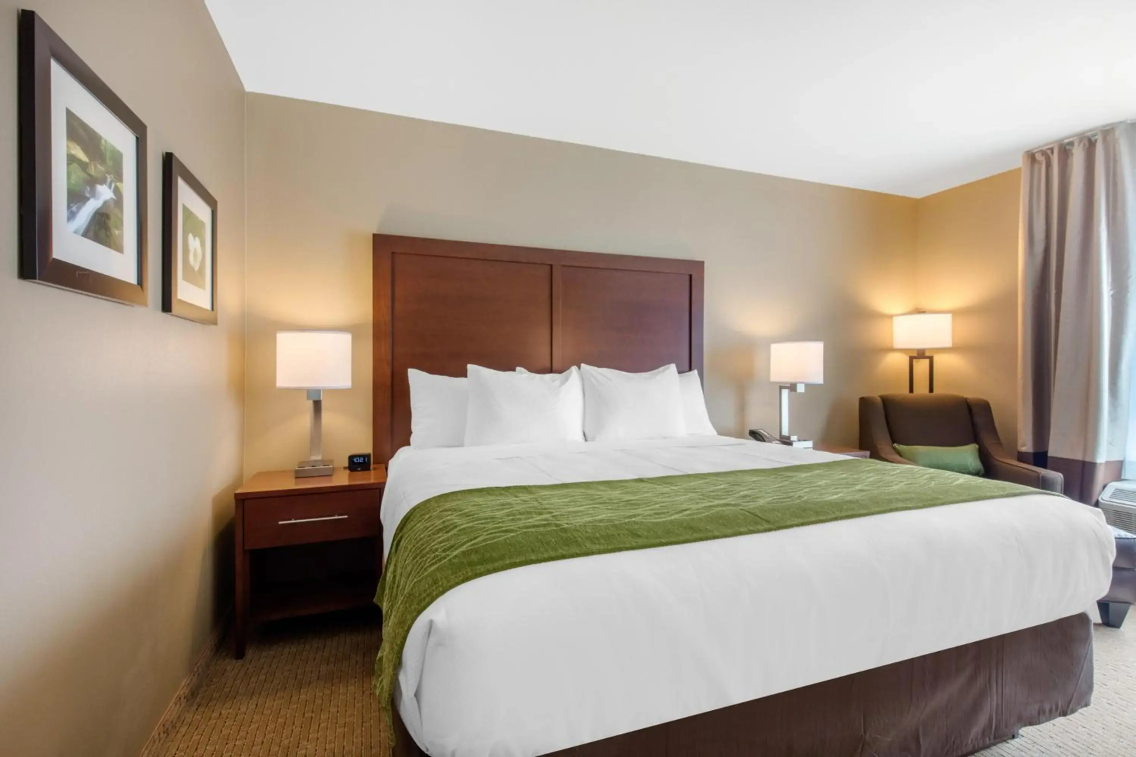 Comfort Inn & Suites at CrossPlex Village