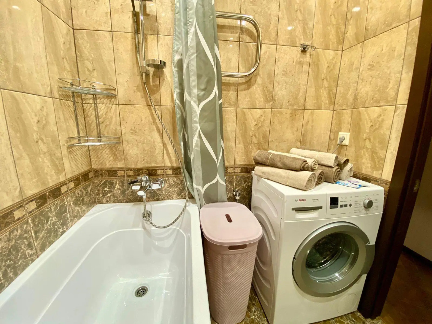 Апартаменты на проспекте Ракетостроителей 5