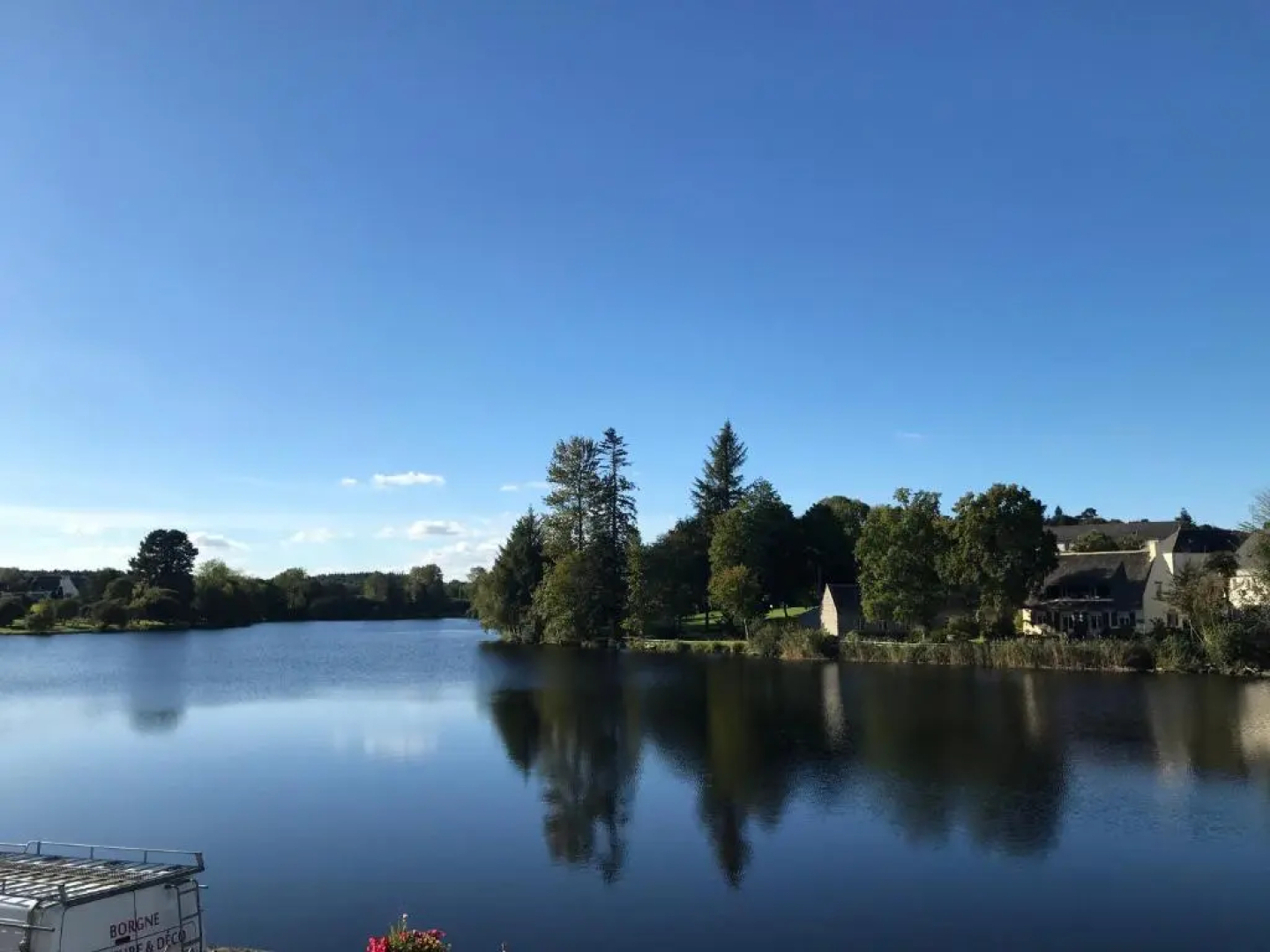 Vue sur le lac
