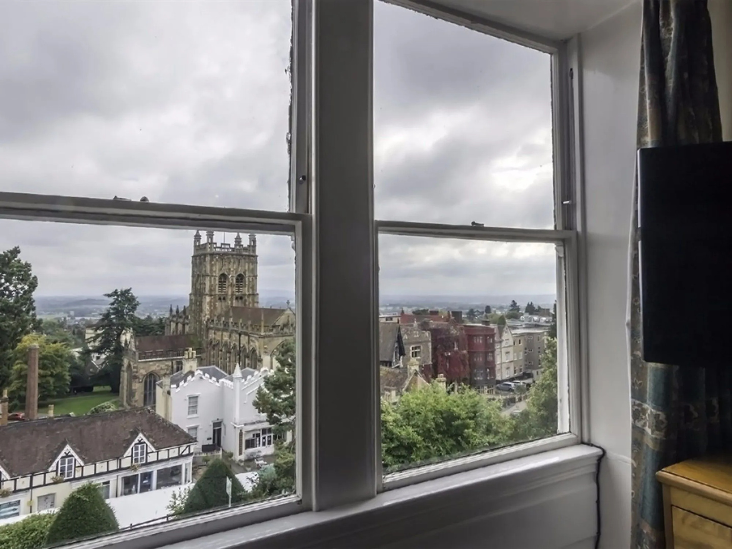 The Mount Pleasant Hotel